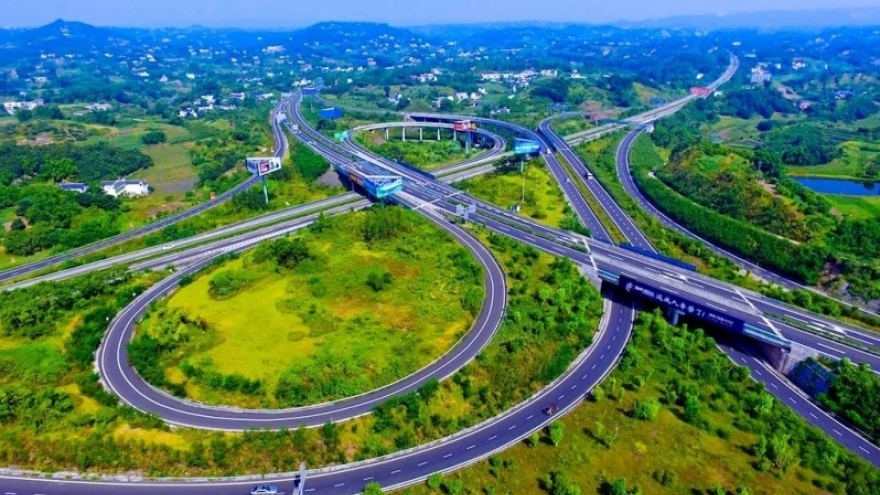 Trung Quốc đặt mục tiêu xây dựng hơn 460 ngàn km đường cao tốc